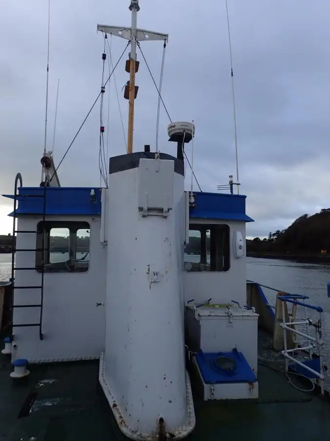 Navio de pesquisa à venda