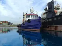 Navio de abastecimento à venda
