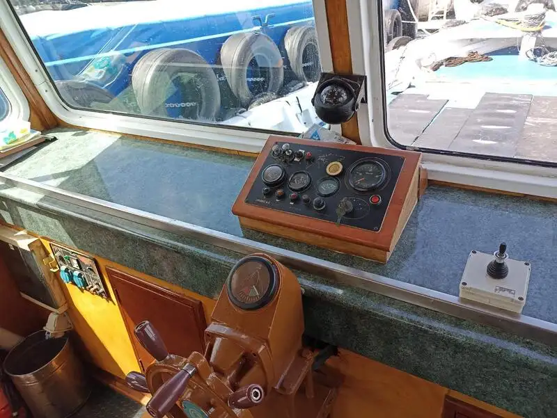 Barcos de trabalho à venda