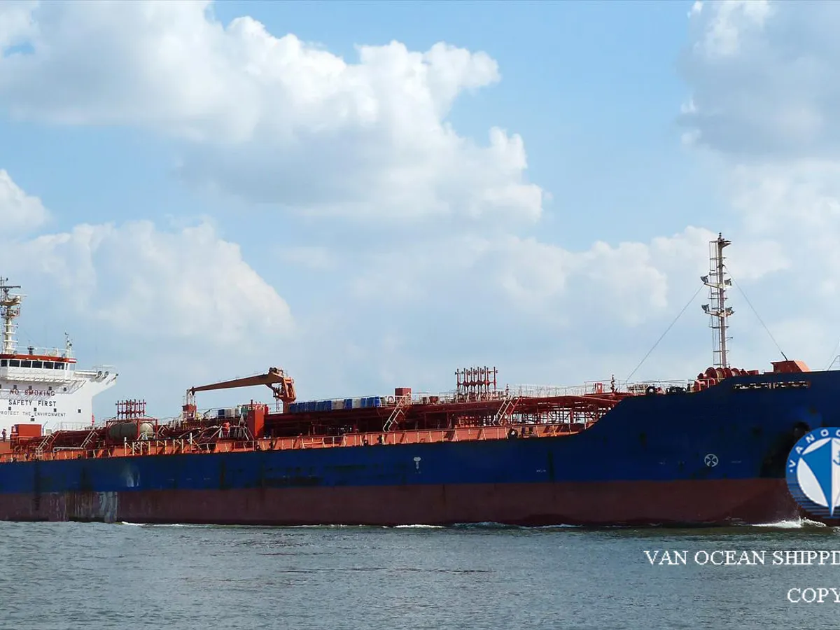 Navio-tanque de óleo/produtos químicos à venda