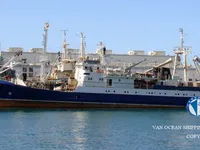 Navio de pesca de arrasto à venda