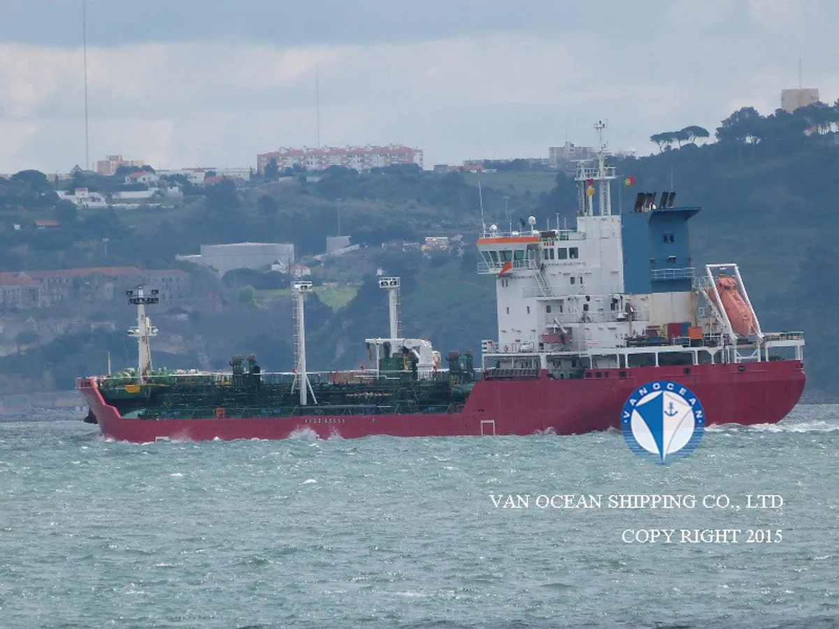 Navio-tanque de óleo/produtos químicos à venda