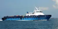 Barco de tripulação à venda
