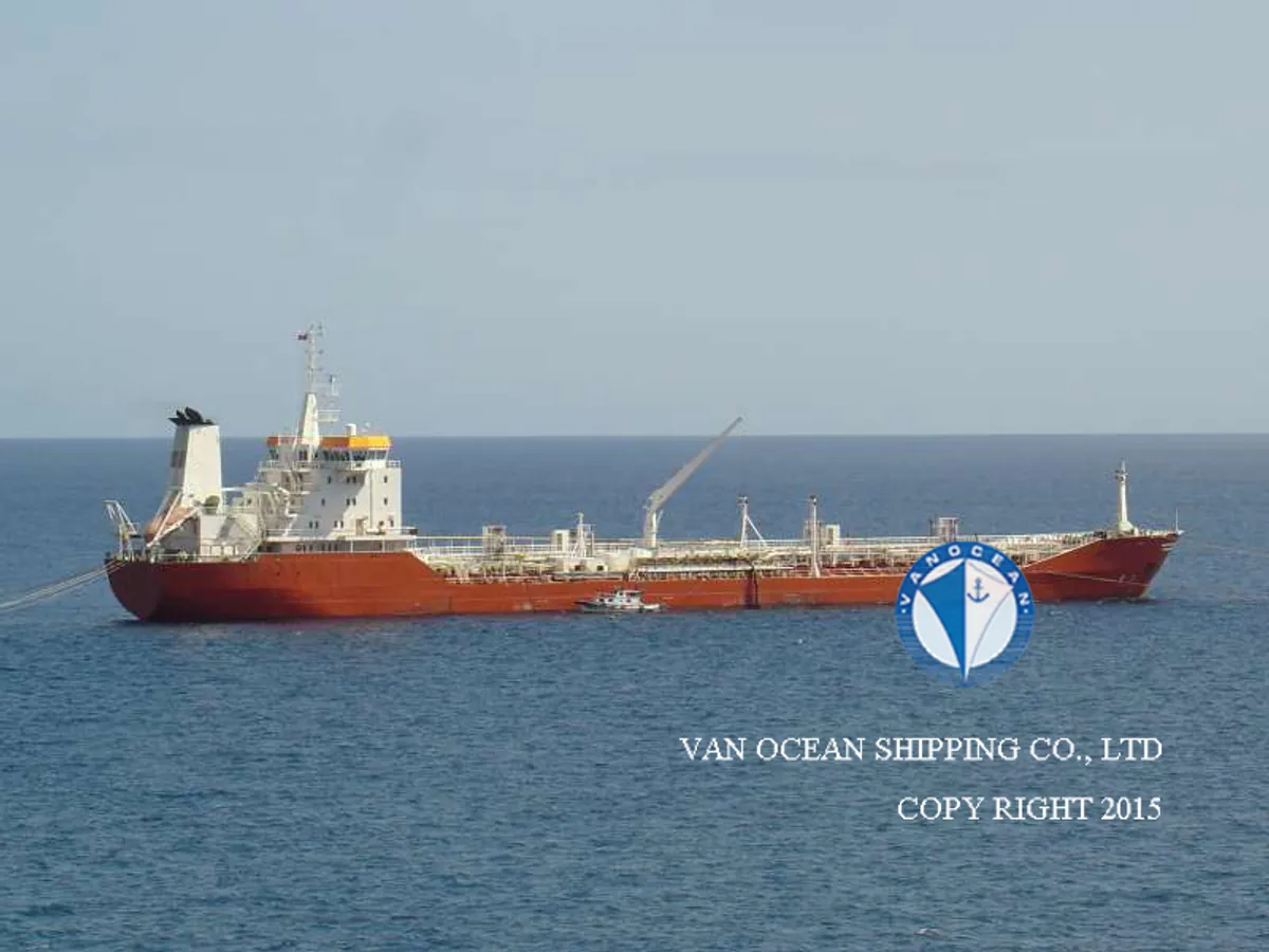 Navio-tanque de óleo/produtos químicos à venda