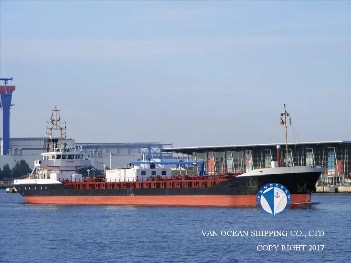 Navio-tanque de óleo/produtos químicos à venda