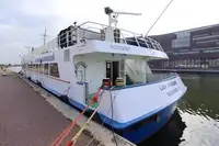 Navio de passageiros à venda