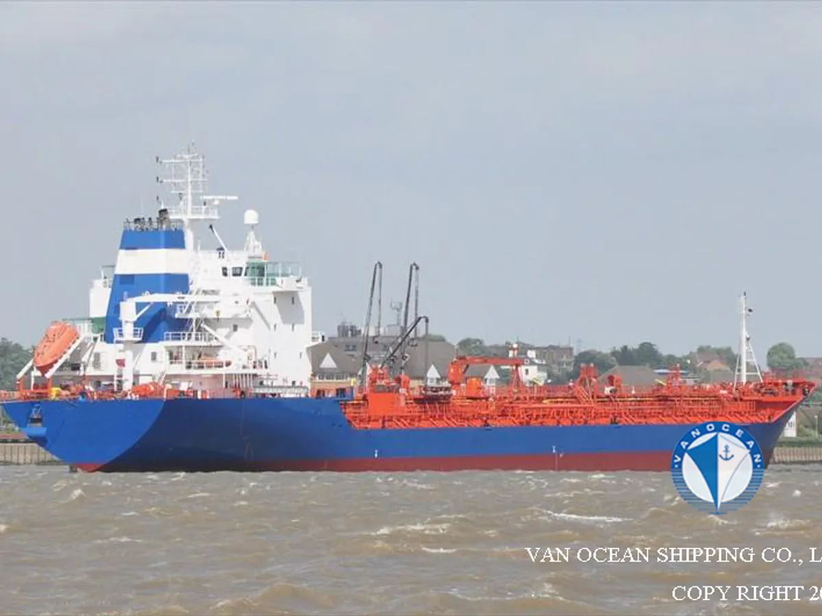 Navio-tanque de óleo/produtos químicos à venda
