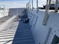 Balsa de desembarque, tanque à venda