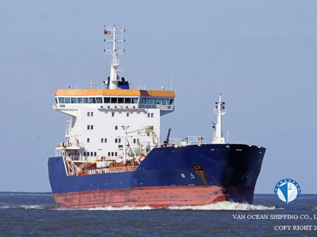 Navio-tanque de óleo/produtos químicos à venda