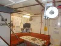 Barco de tripulação à venda