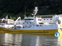 Navio de pesca de arrasto à venda