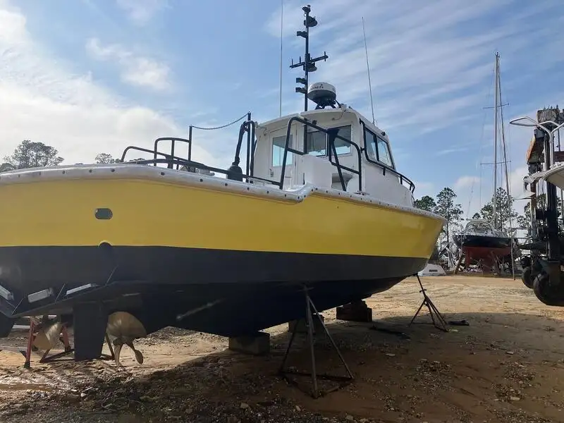 Barcos de trabalho à venda