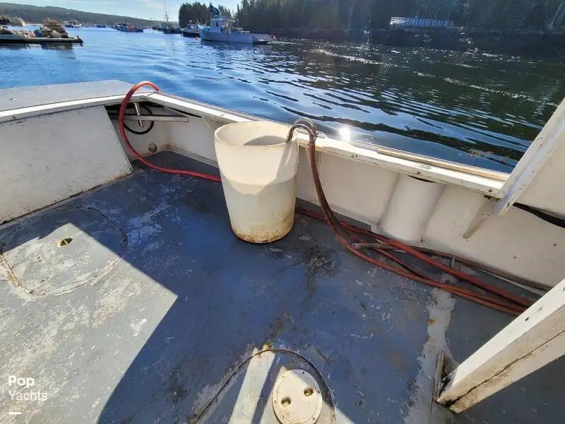 Navio de processamento de peixe à venda