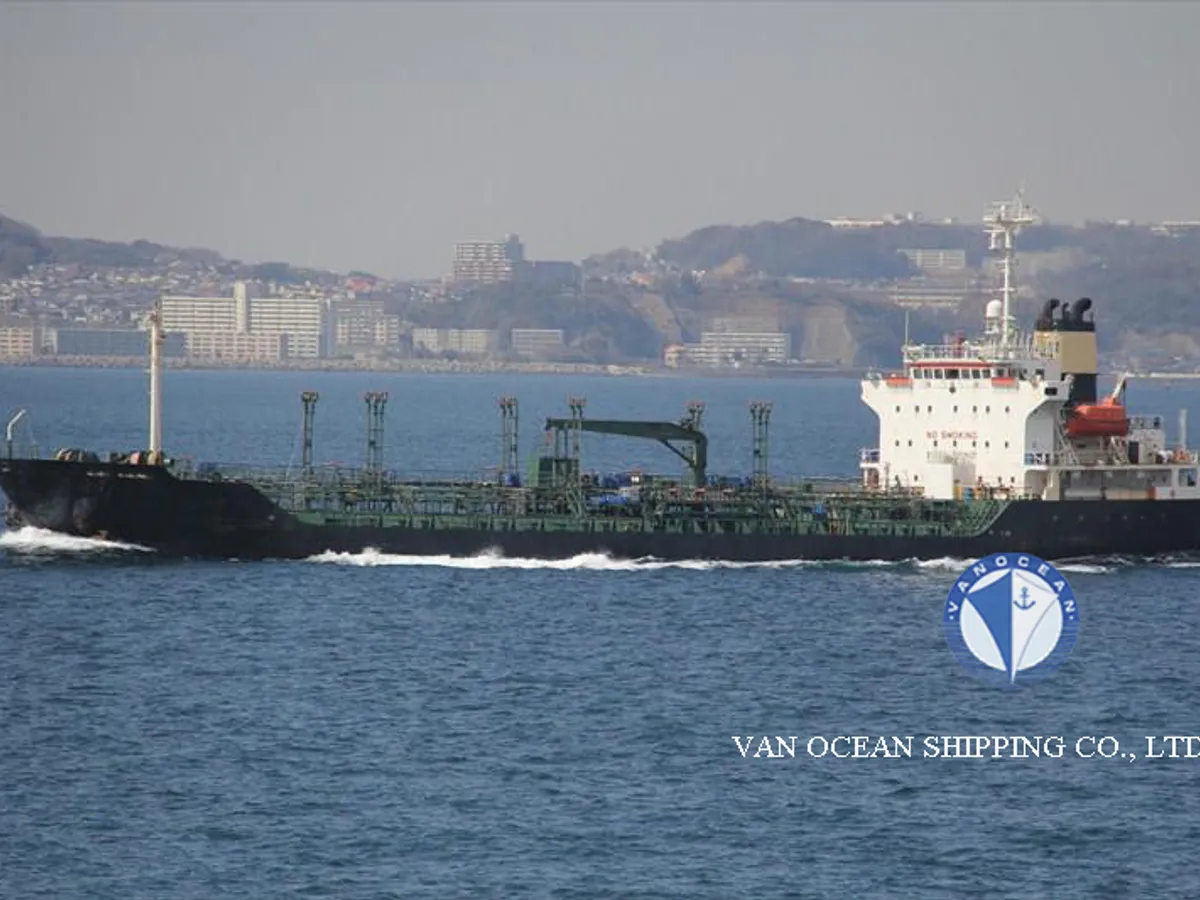Navio-tanque de óleo/produtos químicos à venda