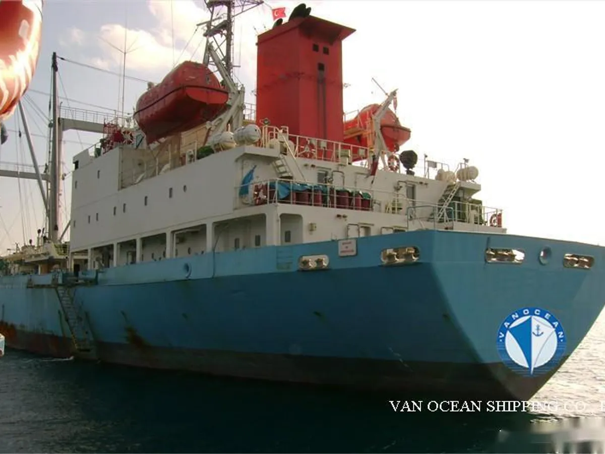 Navio frigorífico à venda