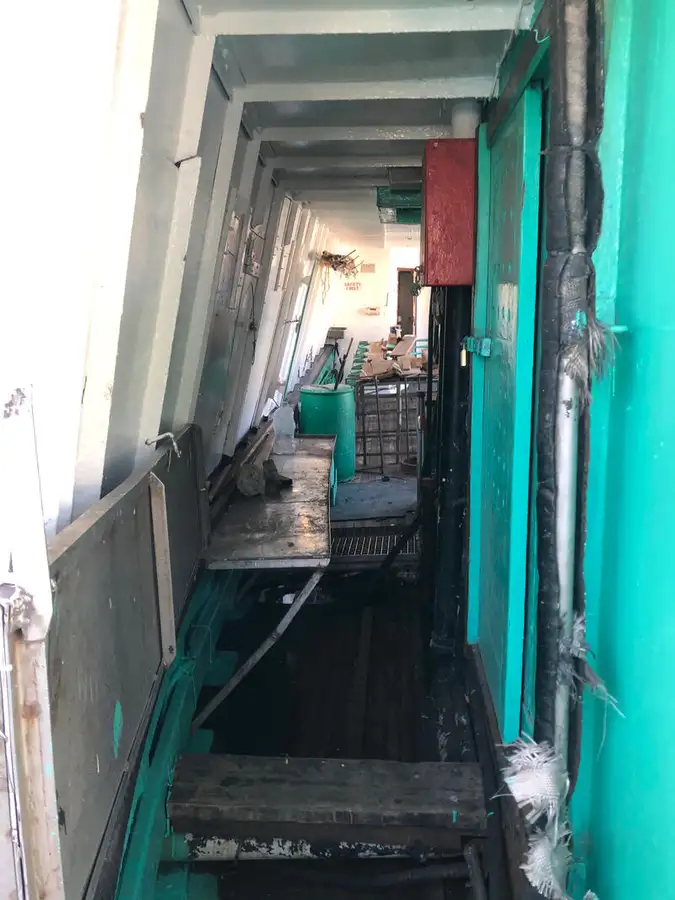 Navio de pesca de arrasto à venda