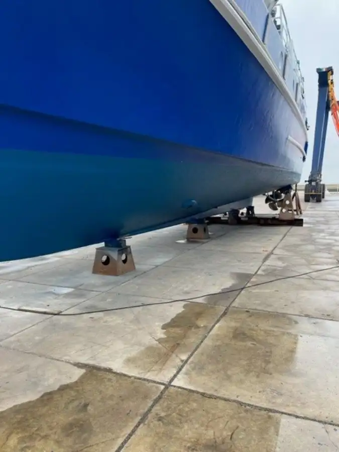 Navio de patrulha à venda