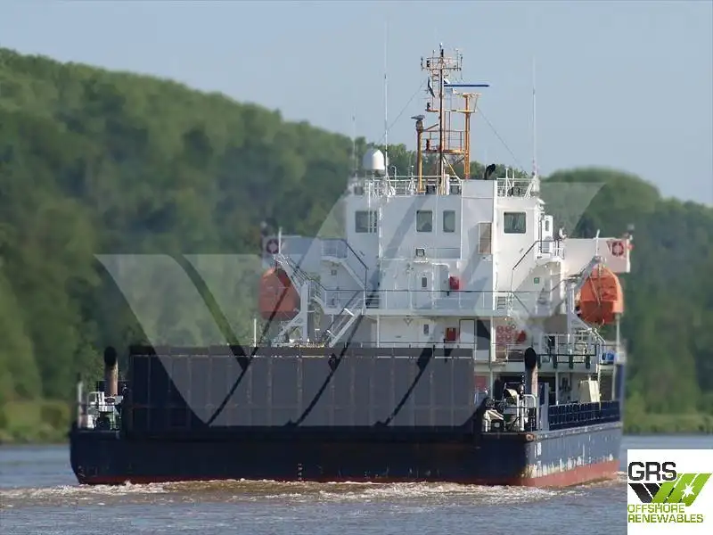 Navio de abastecimento à venda