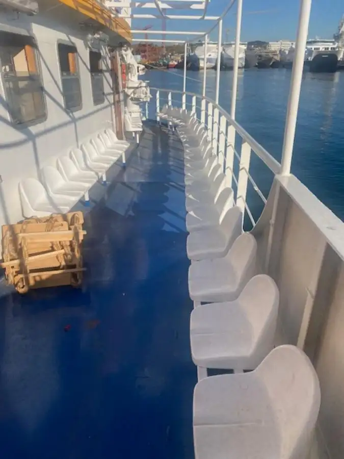 Navio de transporte de passageiros (Ferry) à venda