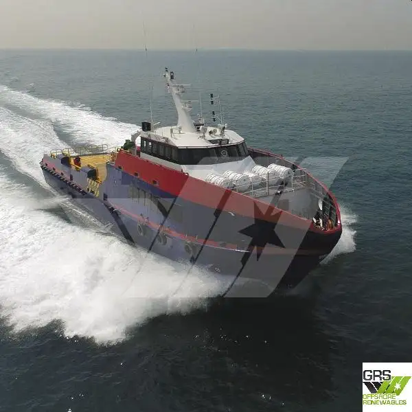 Barco de tripulação à venda