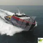 Barco de tripulação à venda