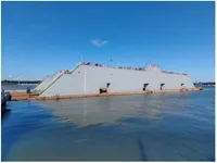 Doca flutuante à venda
