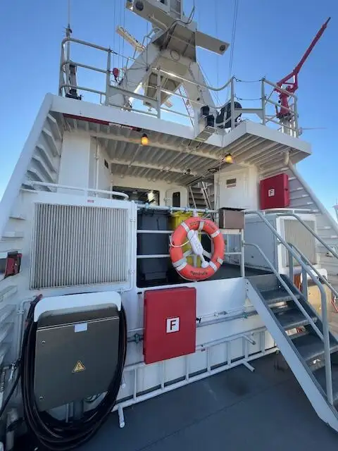 Navio de pesquisa à venda