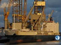 Navio frigorífico à venda