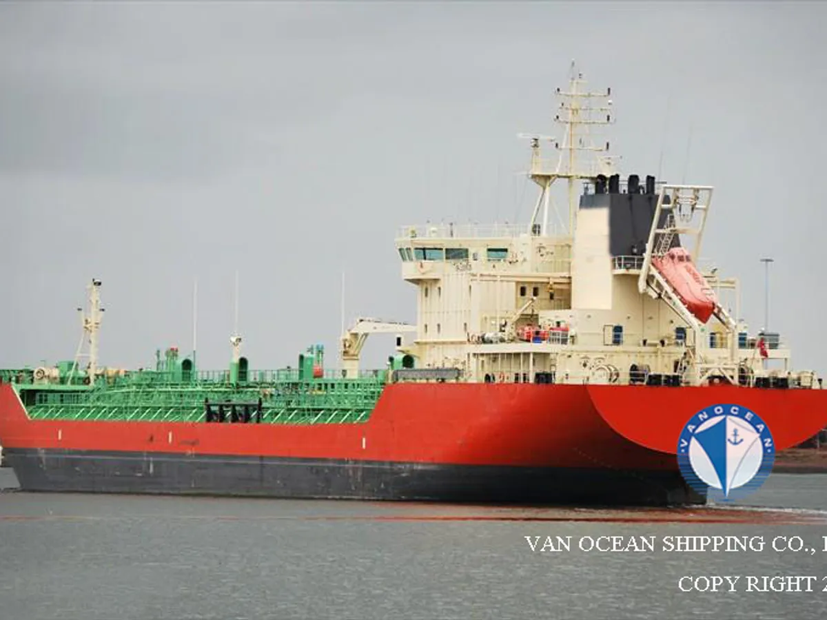 Navio-tanque de óleo/produtos químicos à venda