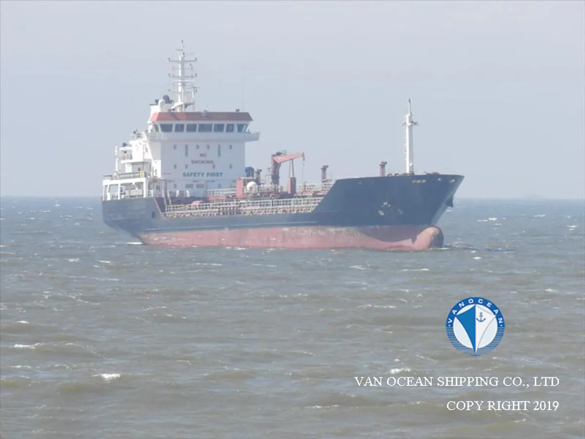 Navio-tanque de óleo/produtos químicos à venda