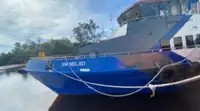 Barco de tripulação à venda