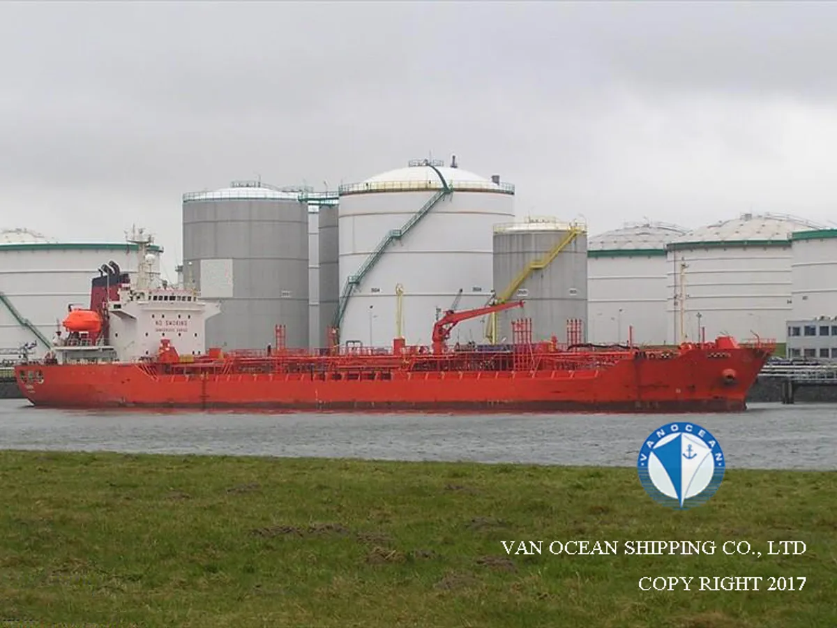 Navio-tanque de óleo/produtos químicos à venda