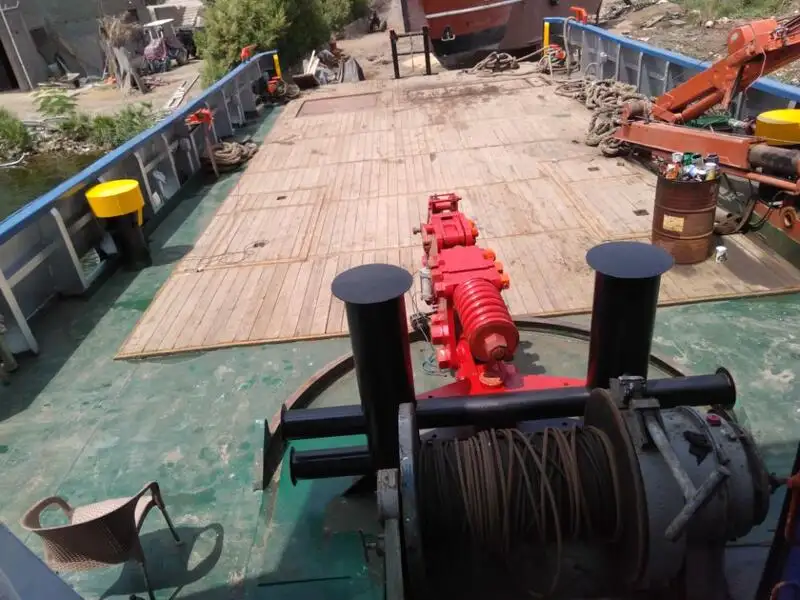 Navio de abastecimento à venda