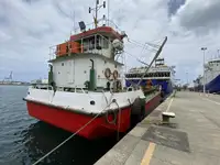 Barcaça à venda
