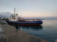 Rebocador à venda