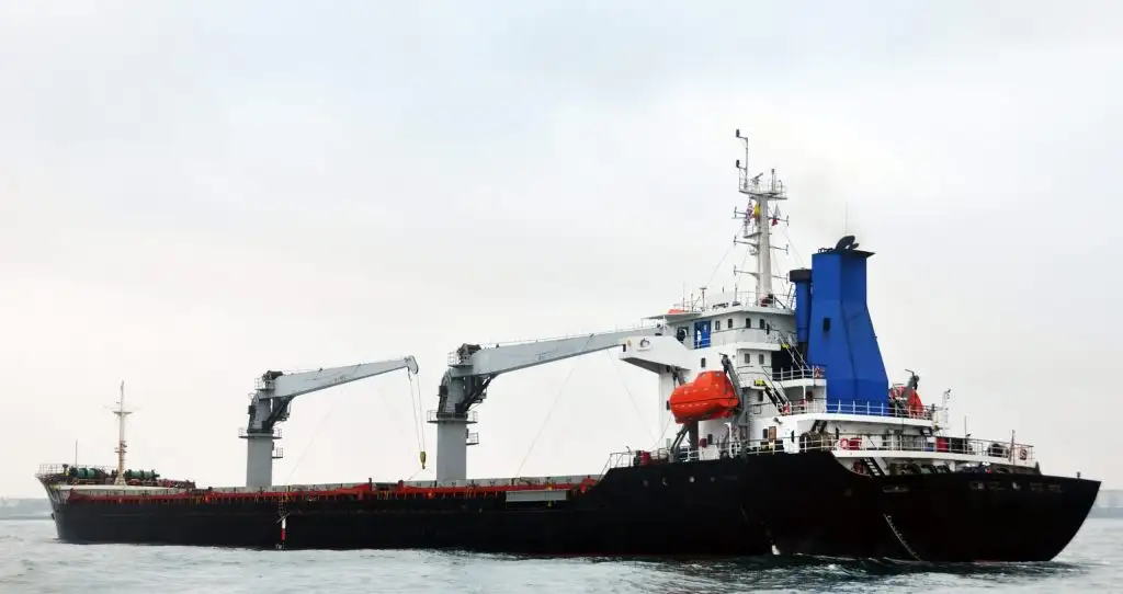 Navio graneleiro à venda