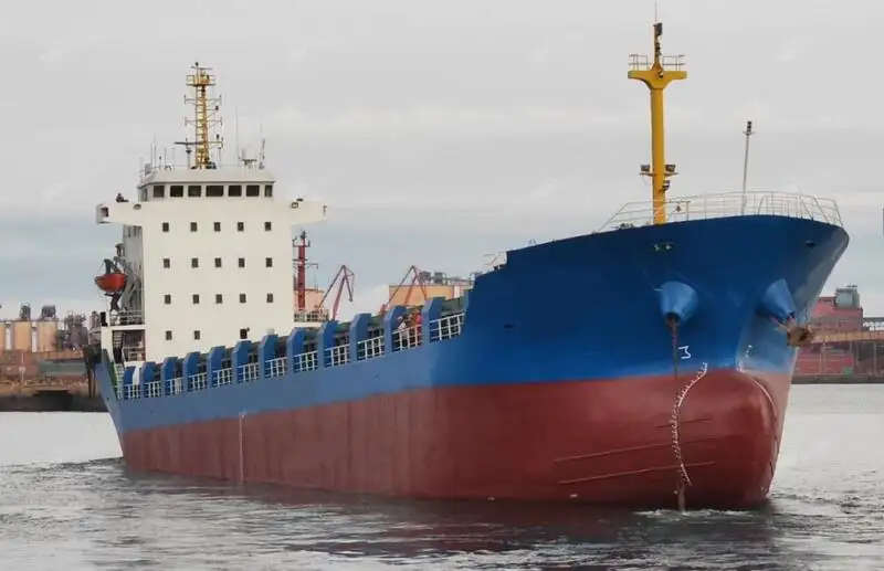 Navio graneleiro à venda