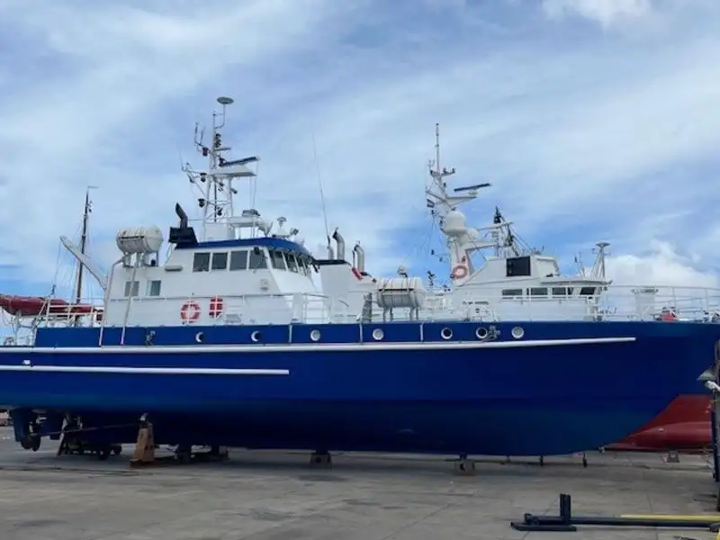 Navio de patrulha à venda