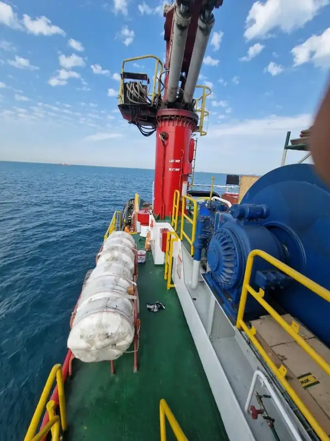 Navio de abastecimento à venda