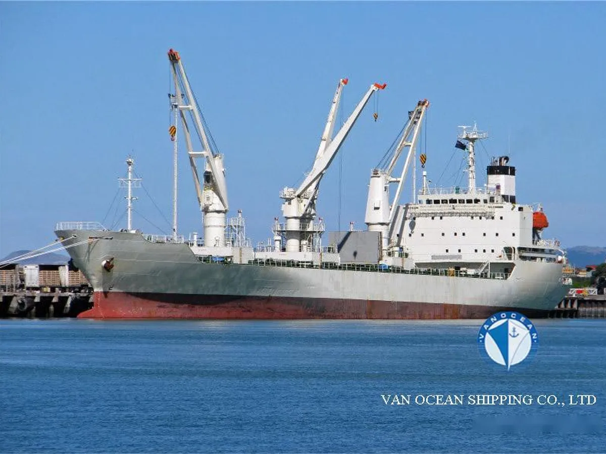 Navio frigorífico à venda