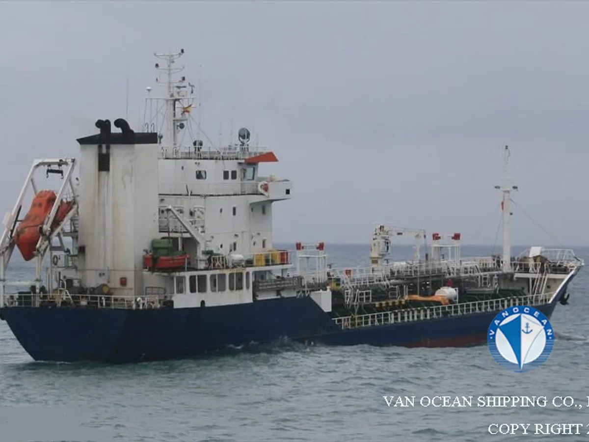 Navio-tanque de óleo/produtos químicos à venda