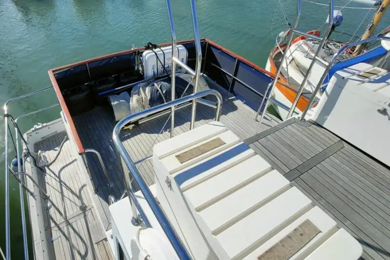 Navio de pesca de arrasto à venda