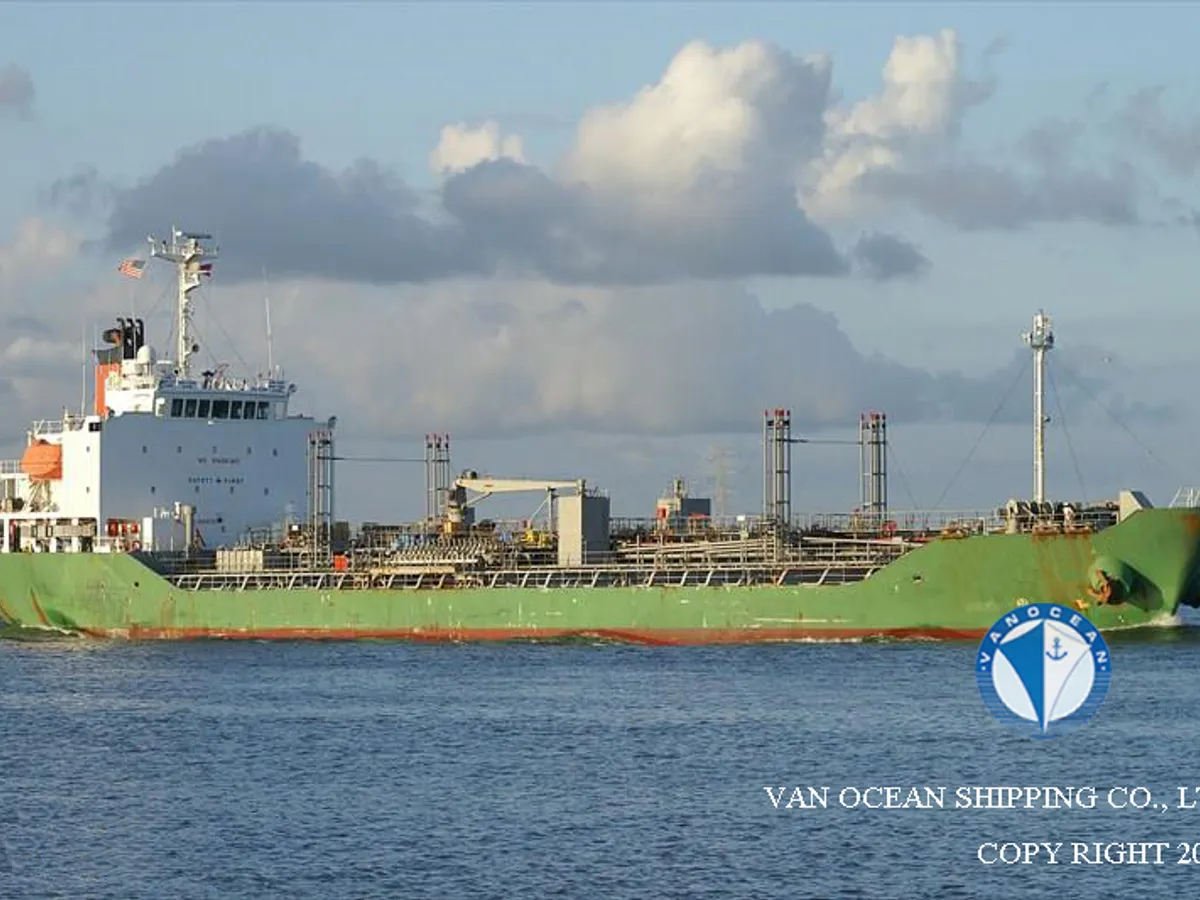 Navio-tanque de óleo/produtos químicos à venda