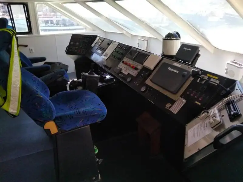 Navio de transporte de passageiros (Ferry) à venda