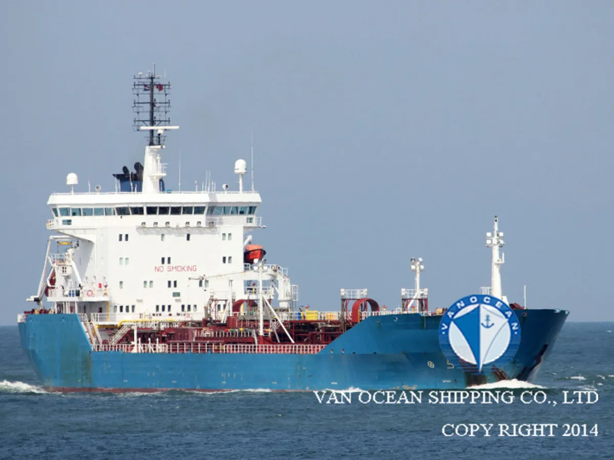 Navio-tanque de óleo/produtos químicos à venda