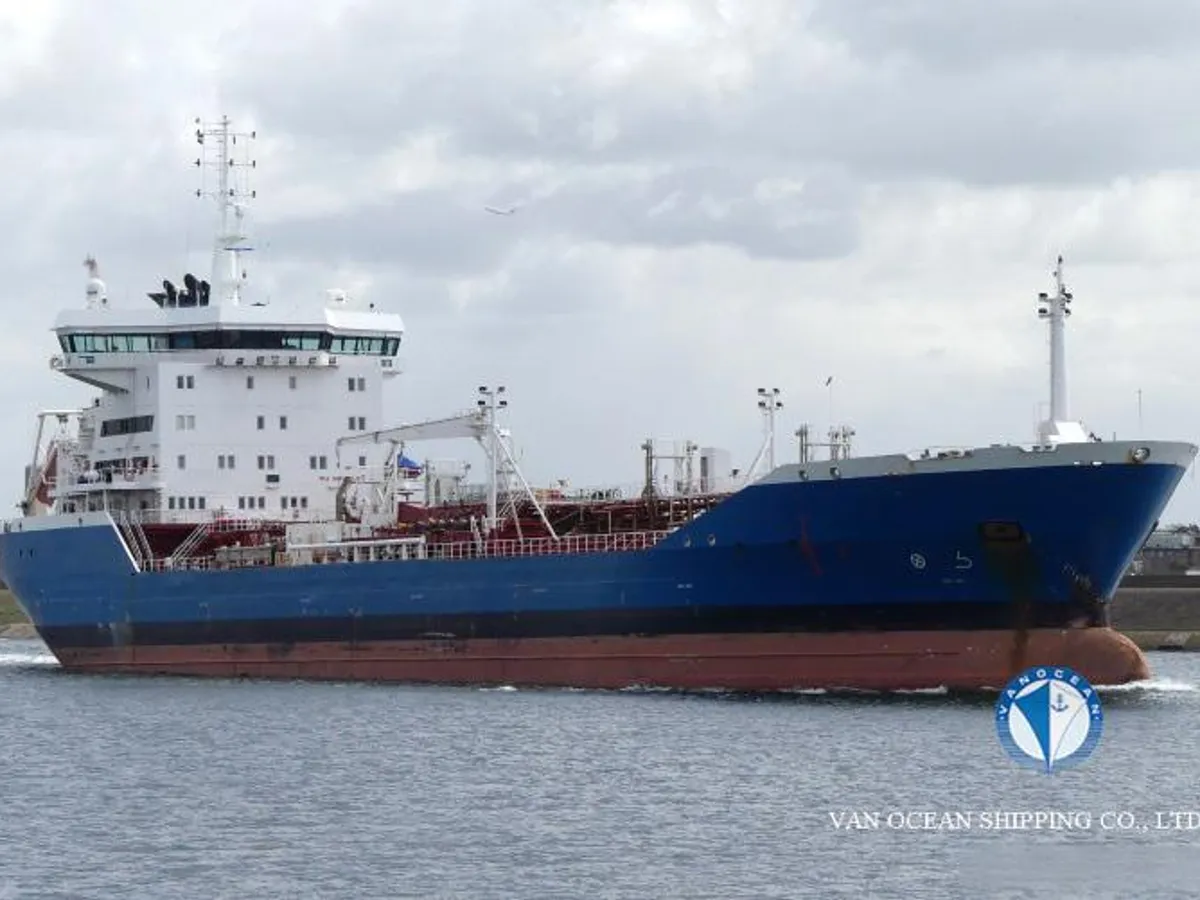Navio-tanque de óleo/produtos químicos à venda