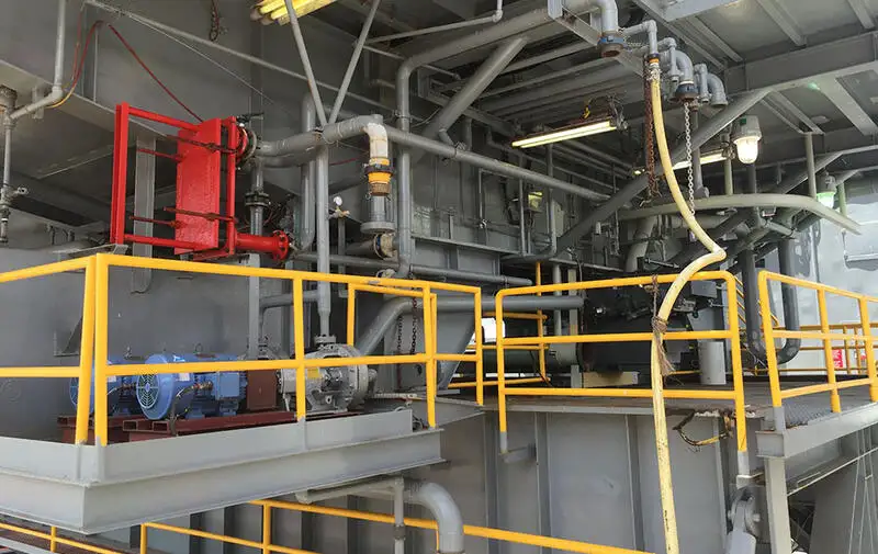 Navio transportador de GNL à venda