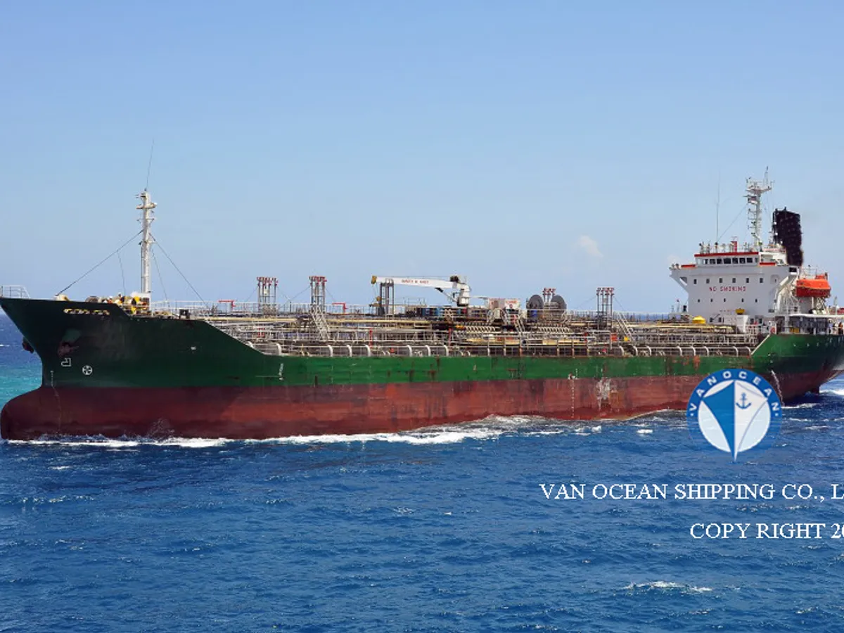 Navio-tanque de óleo/produtos químicos à venda