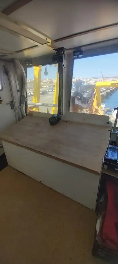 Navio de pesquisa à venda