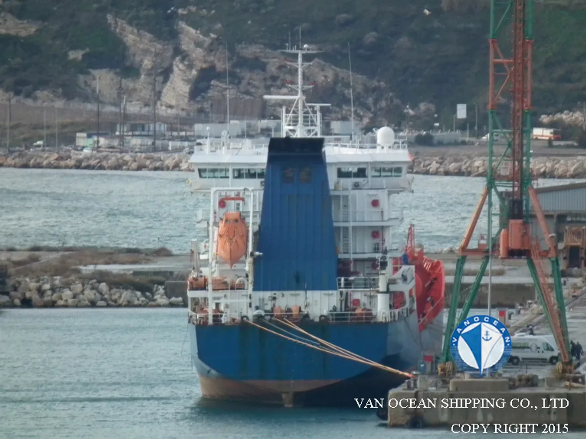 Navio-tanque de óleo/produtos químicos à venda
